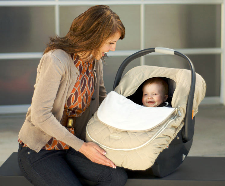 The Dangers of your Child's Winter Coat in the Car