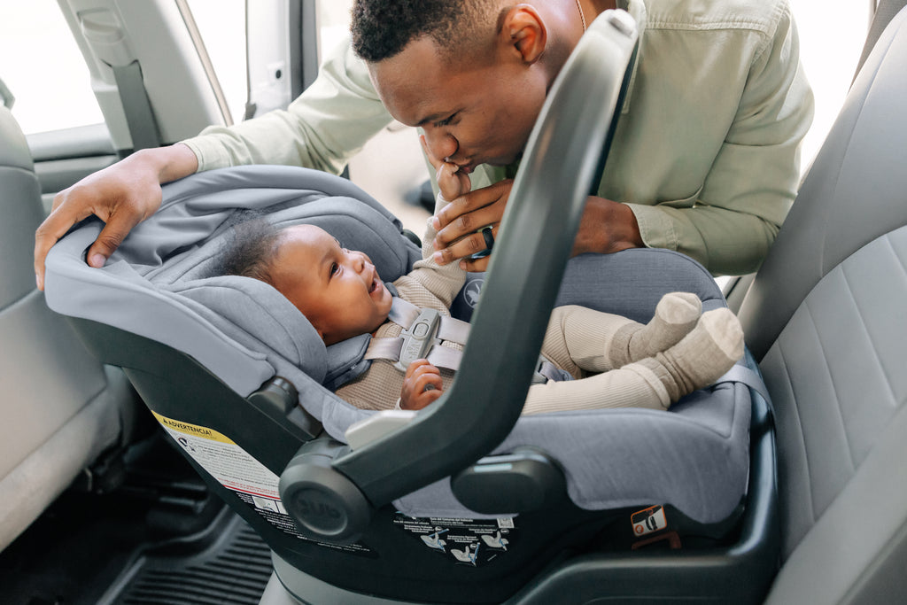 A Calm Car Ride: Tips for Soothing a Crying Baby in the Car Seat
