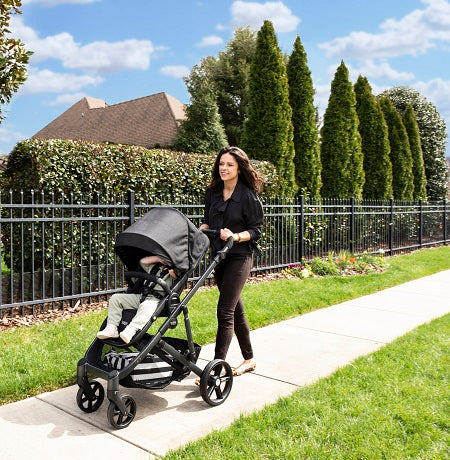 uppababy mesa v2 Mesa V2 - Jake - Charcoal main image 0