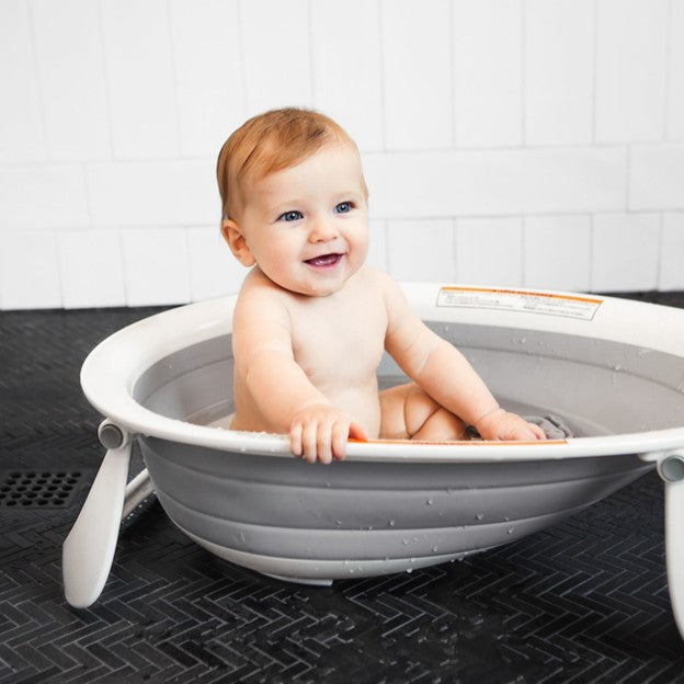 Boon Naked Collapsible Baby Bathtub - Full Review!