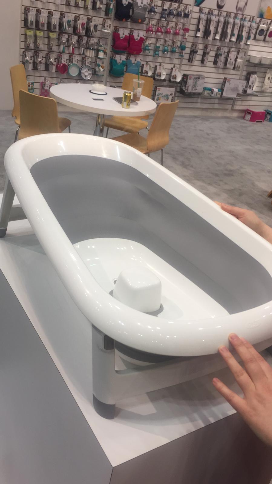 OXO Tot Splash & Store Bath Tub 